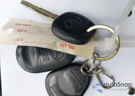 2015 Toyota Sienna Le 8 Passenger from USA, damaged, VIN 5TDKK3DC2FS580379